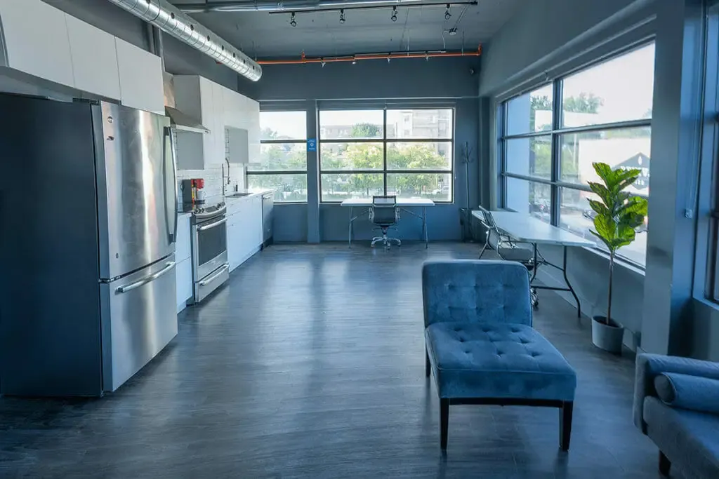 Kitchen/Lounge