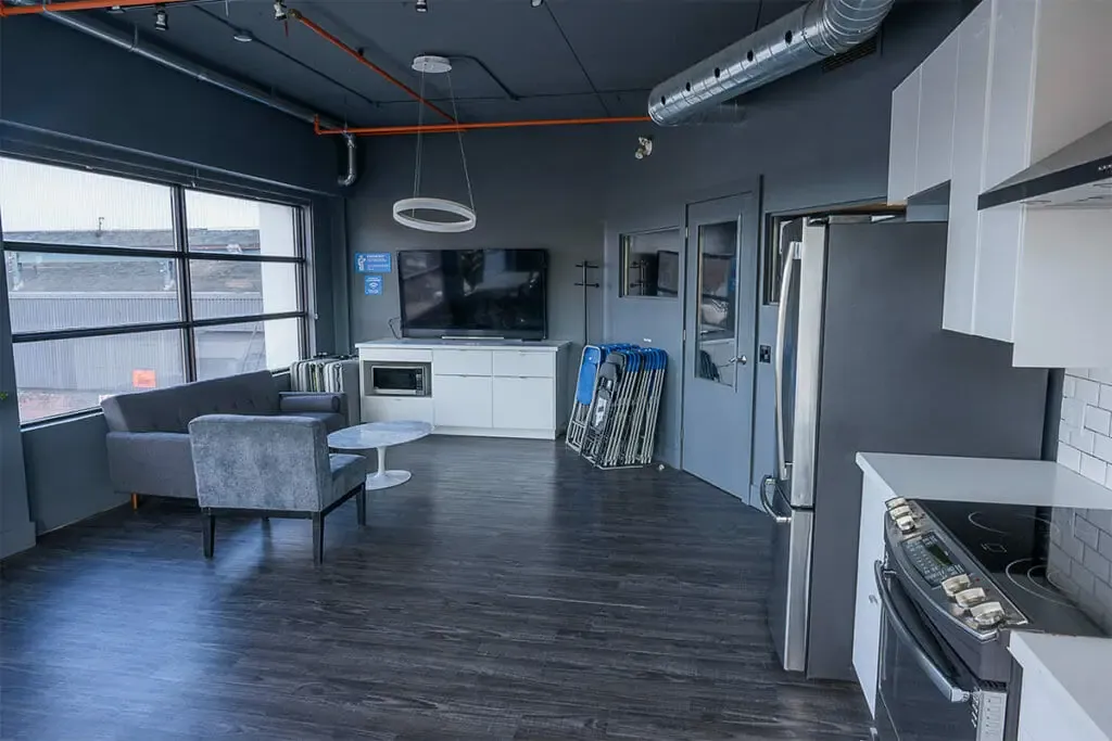 Kitchen/Lounge