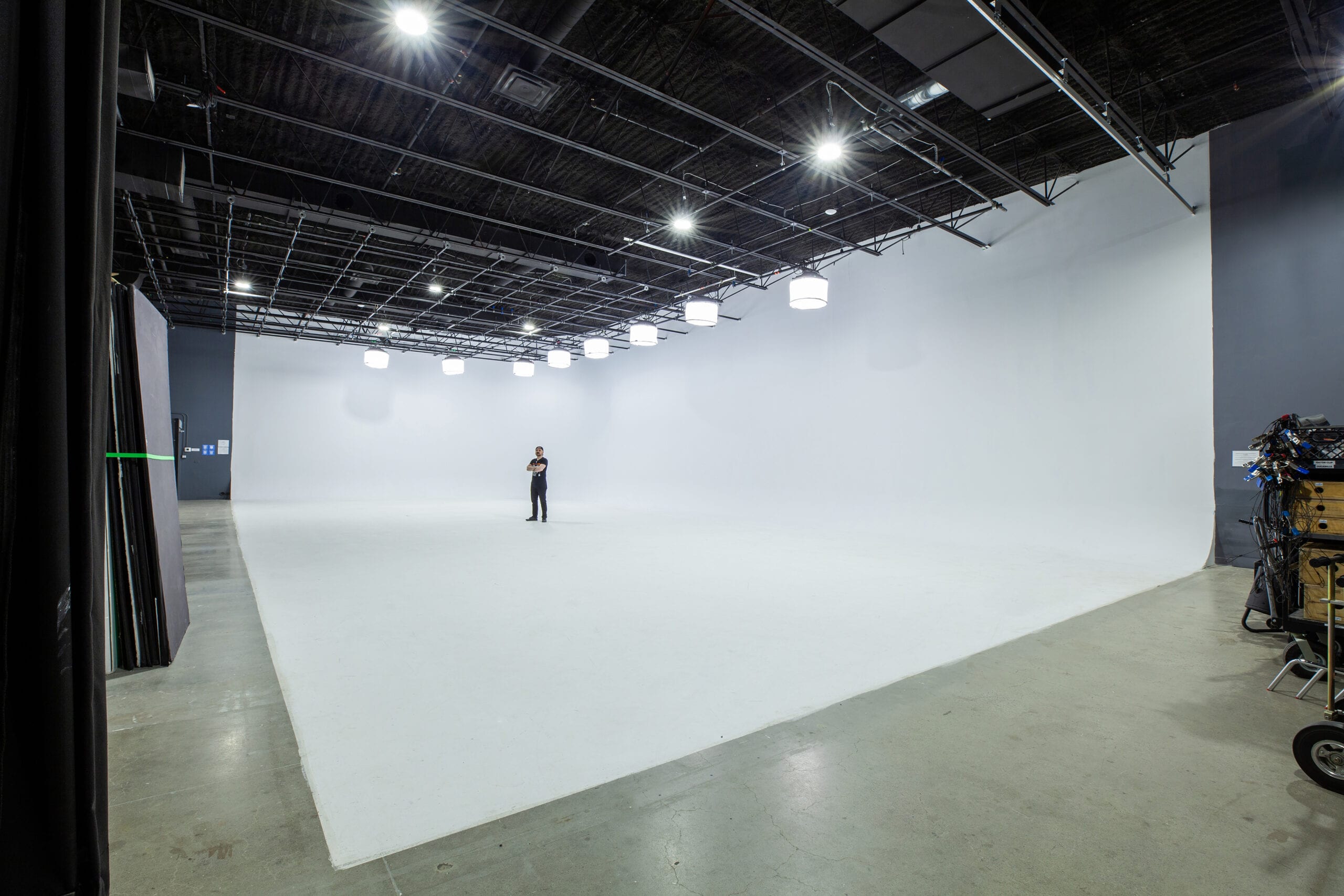 Studio Cyc, The Cove, Human For Scale