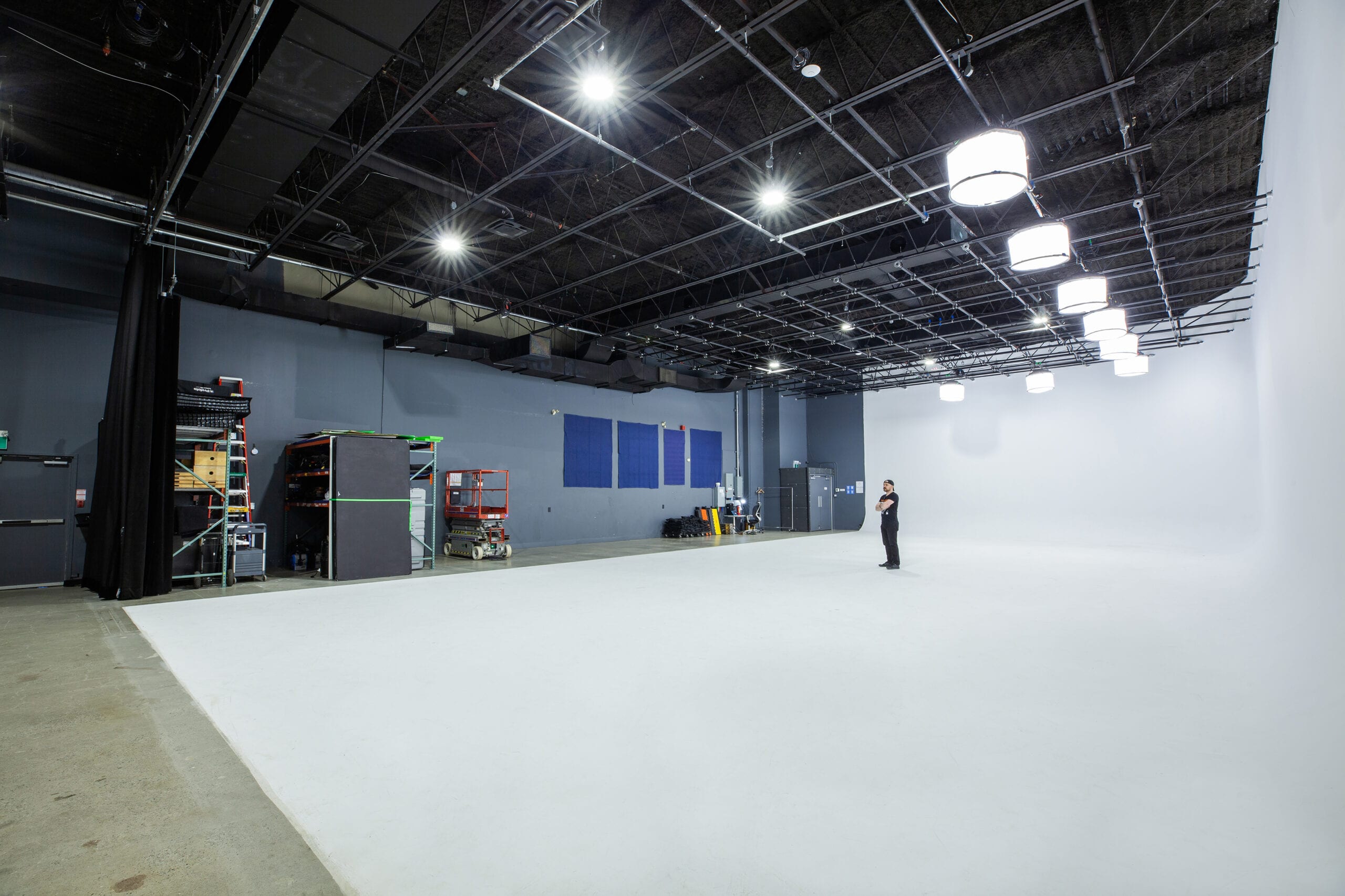 Studio Cyc, Reverse Angle, Human For Scale